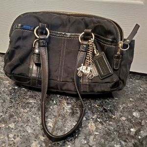 Coach signature black shoulder bag.